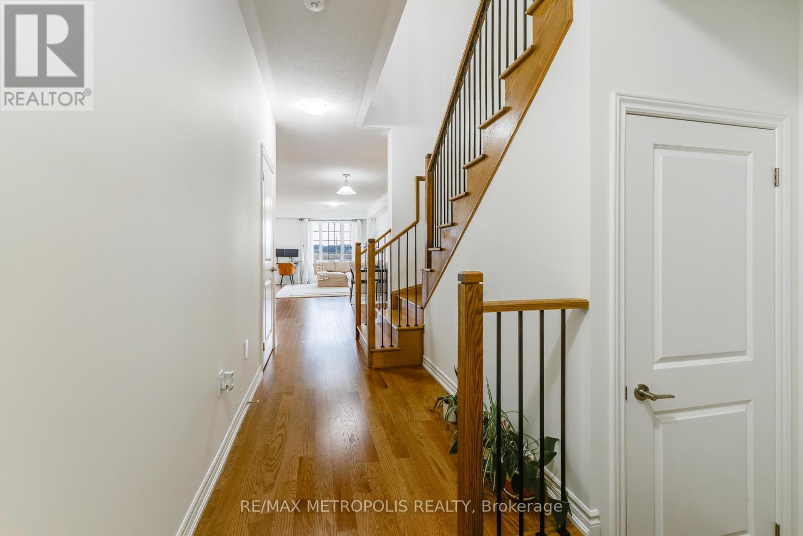 44 Reigate Avenue, Whitby, ON - Indoor Photo Showing Other Room
