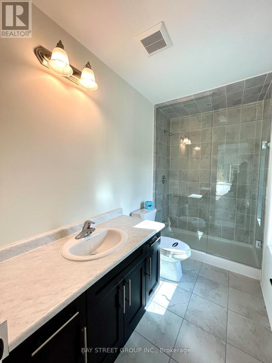 Primary Room Ensuite - 614 - 1034 Reflection Place, Pickering, ON - Indoor Photo Showing Bathroom