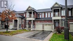 10 MOORE'S COURT Markham, ON L6B 0V6