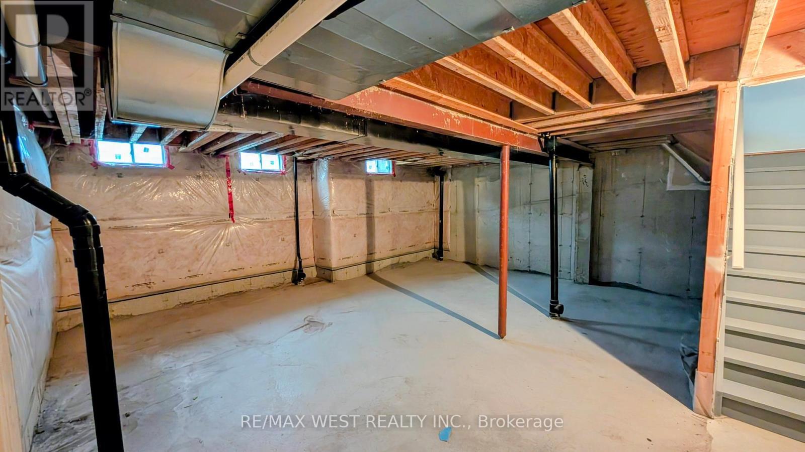 10 Moore'S Court, Markham, ON - Indoor Photo Showing Basement