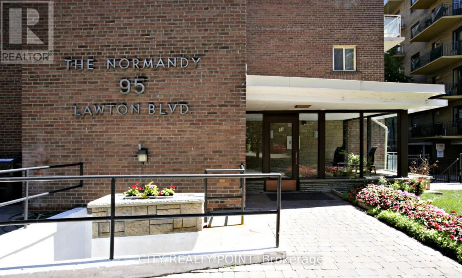 307 - 95 Lawton Boulevard, Toronto, ON - Outdoor