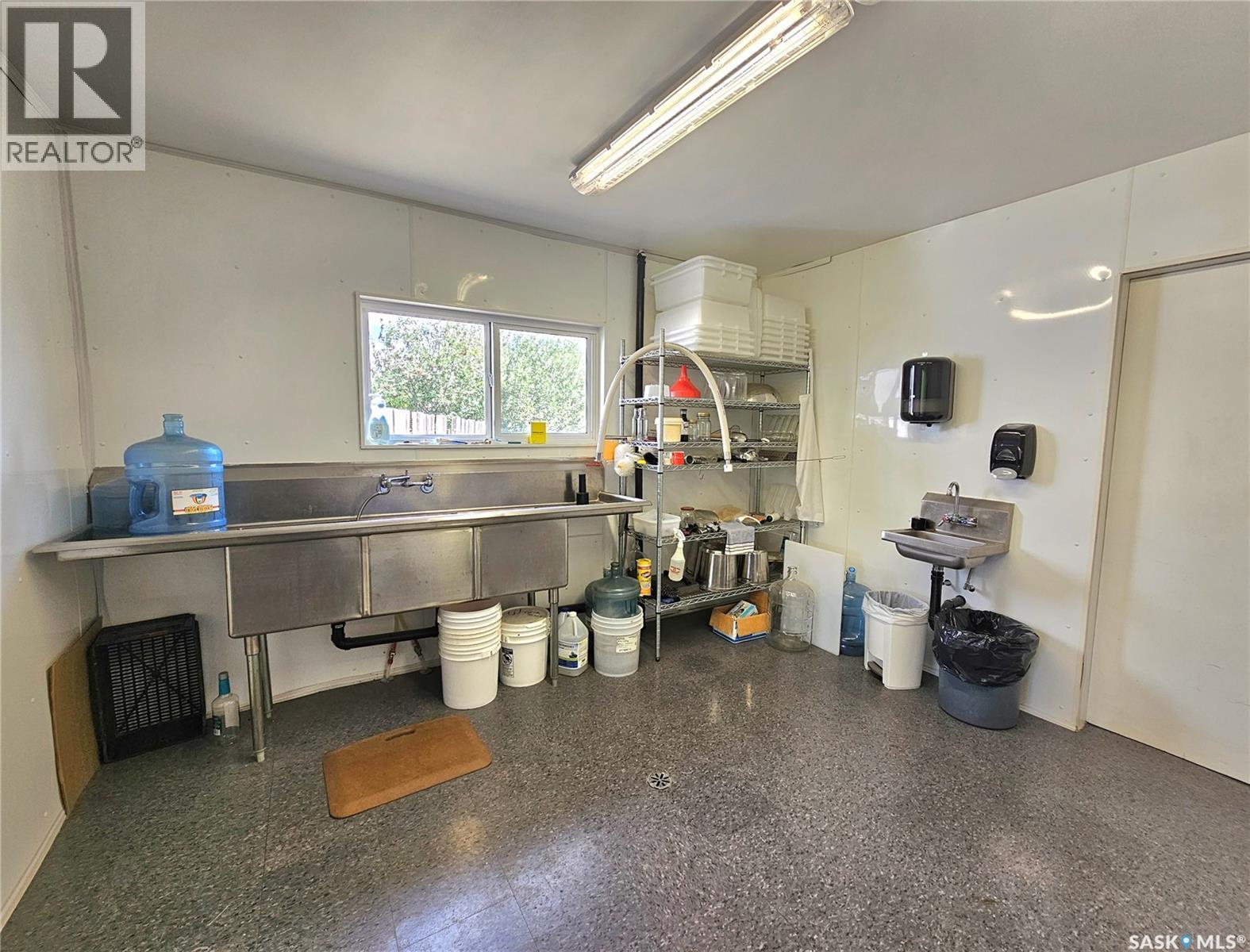 Mcleod Acreage, Miry Creek Rm No. 229, SK - Indoor Photo Showing Other Room