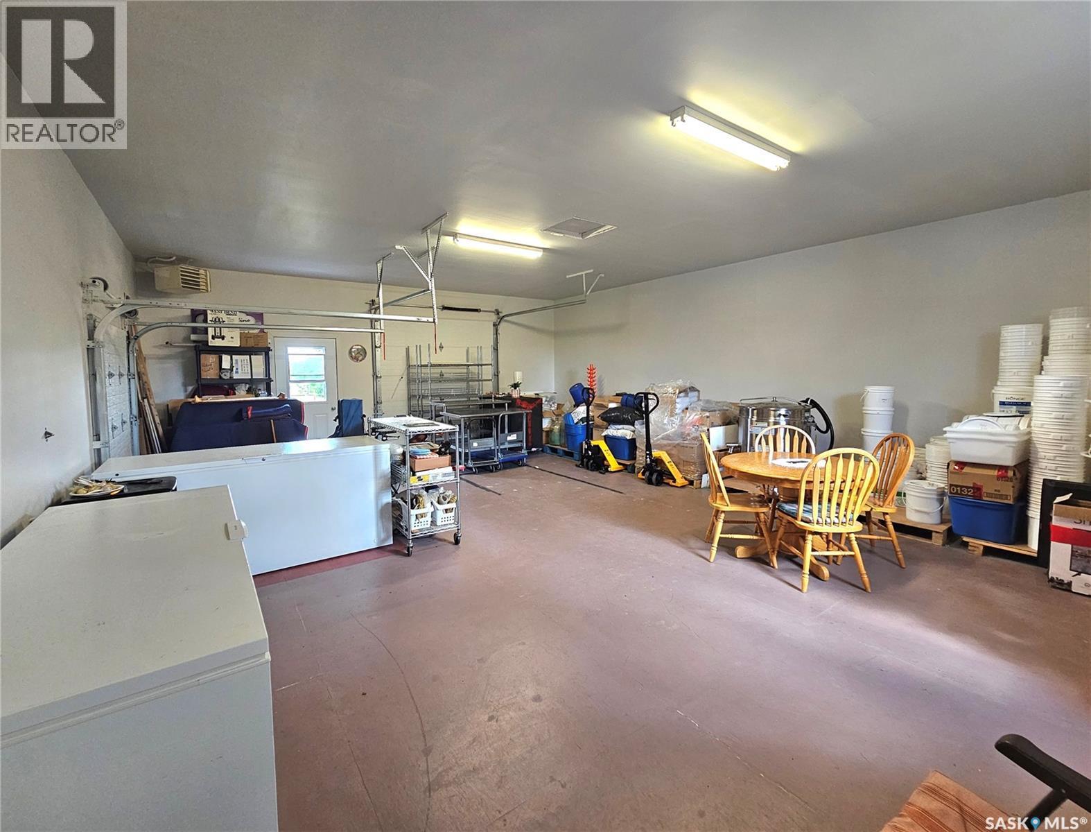 Mcleod Acreage, Miry Creek Rm No. 229, SK - Indoor Photo Showing Garage