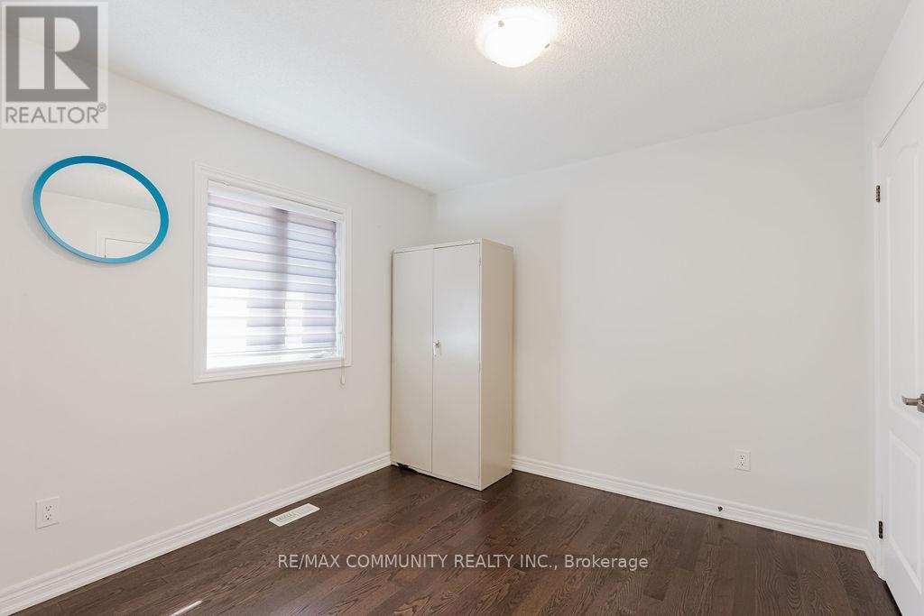 100 Folgate Crescent, Brampton, ON - Indoor Photo Showing Other Room