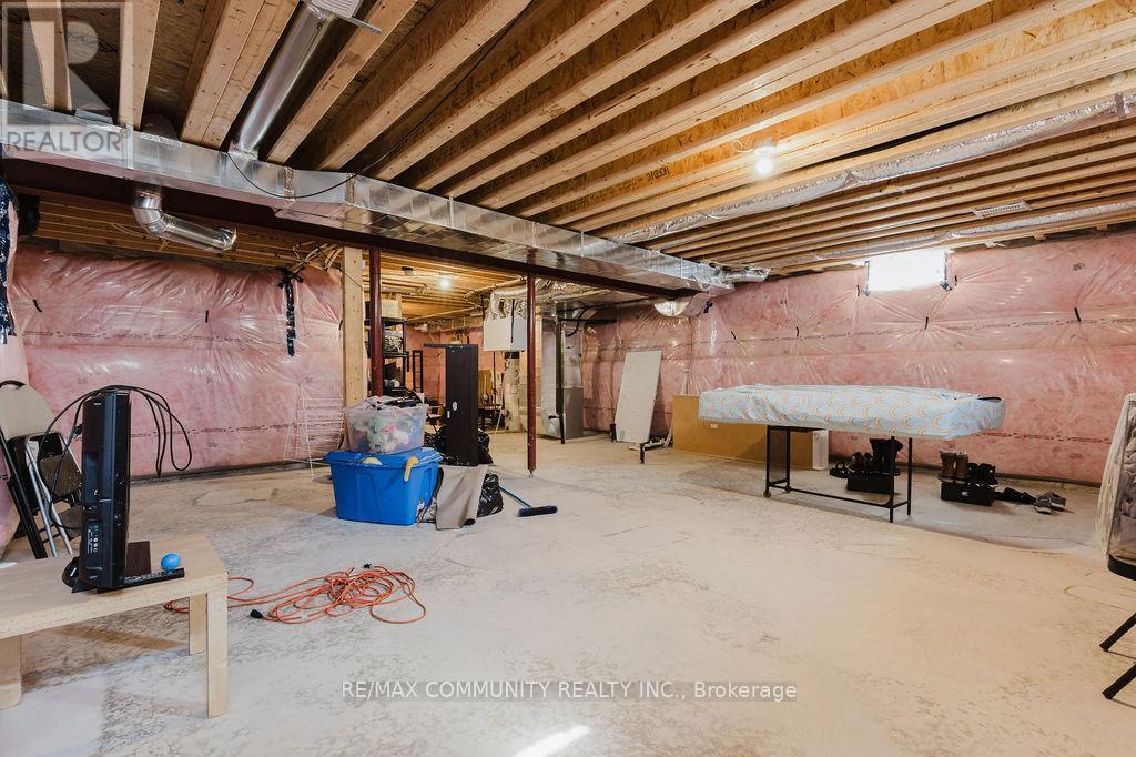 100 Folgate Crescent, Brampton, ON - Indoor Photo Showing Basement