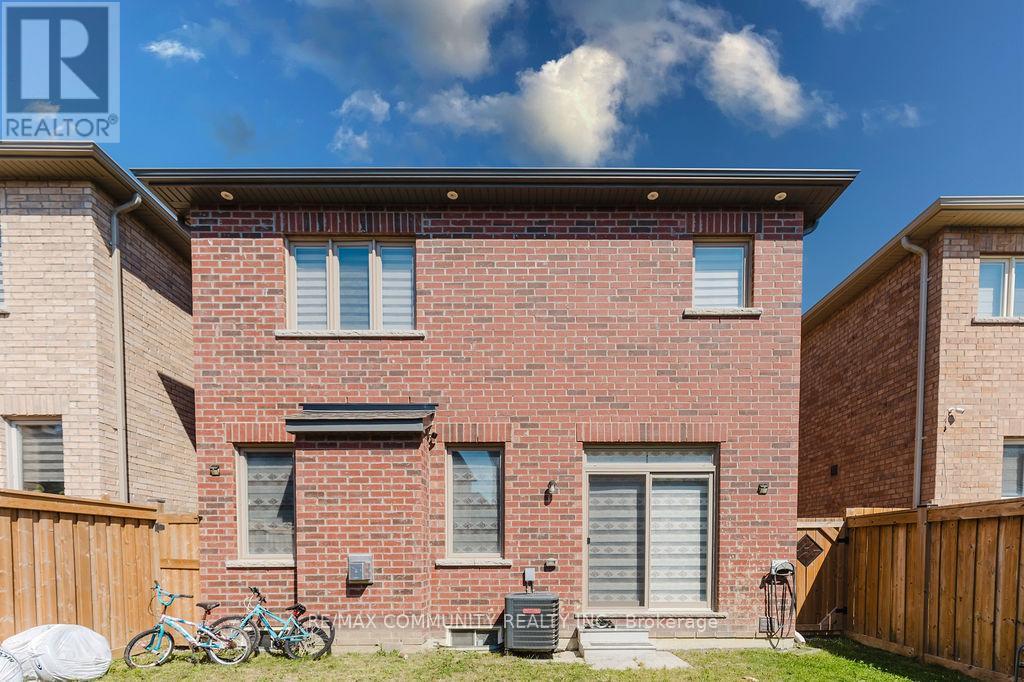 100 Folgate Crescent, Brampton, ON - Outdoor With Exterior