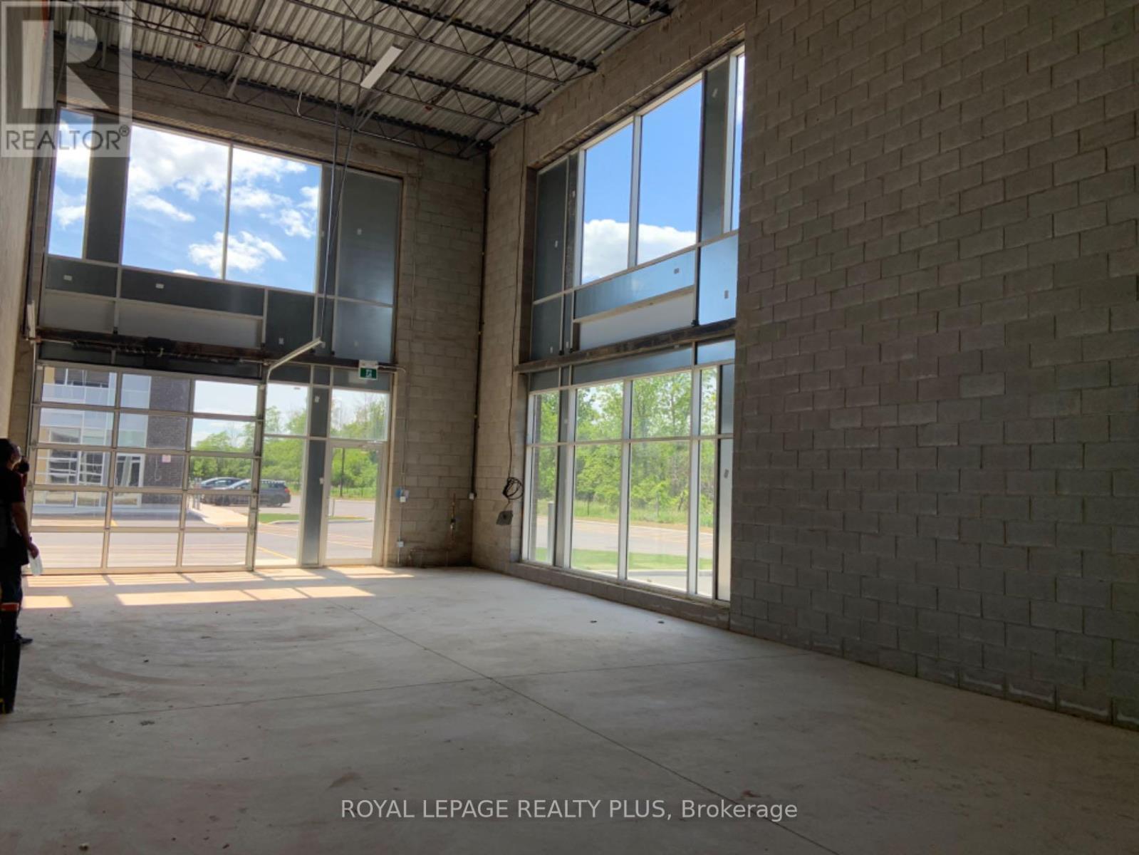 6 - 1162 King Road, Burlington, ON