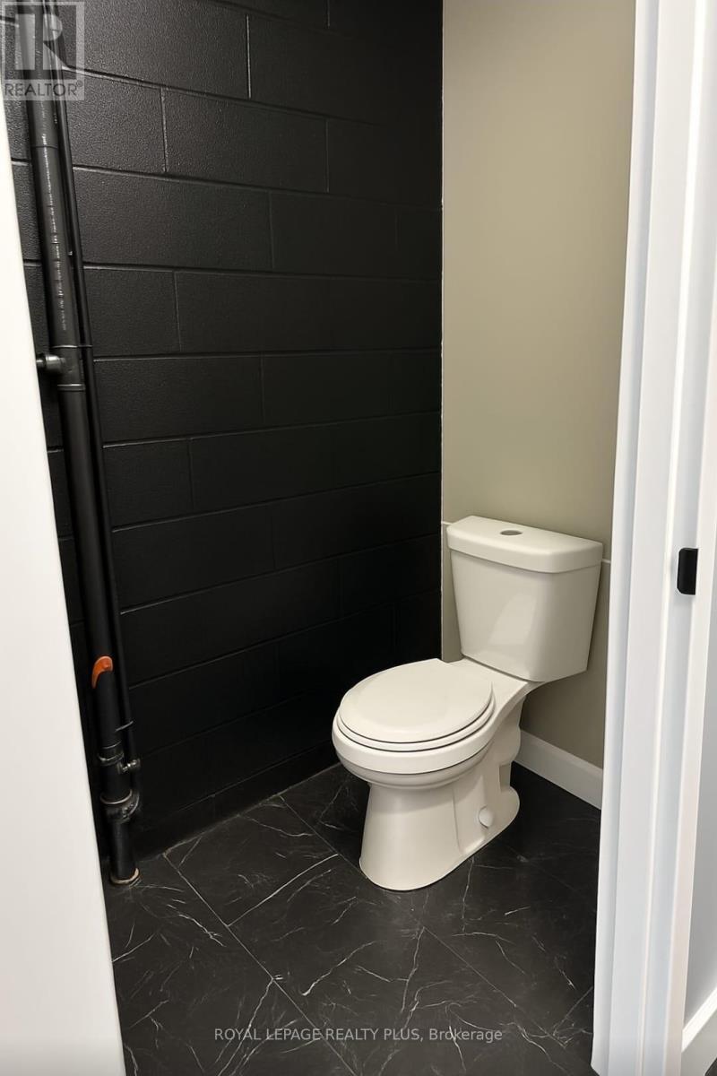 6 - 1162 King Road, Burlington, ON