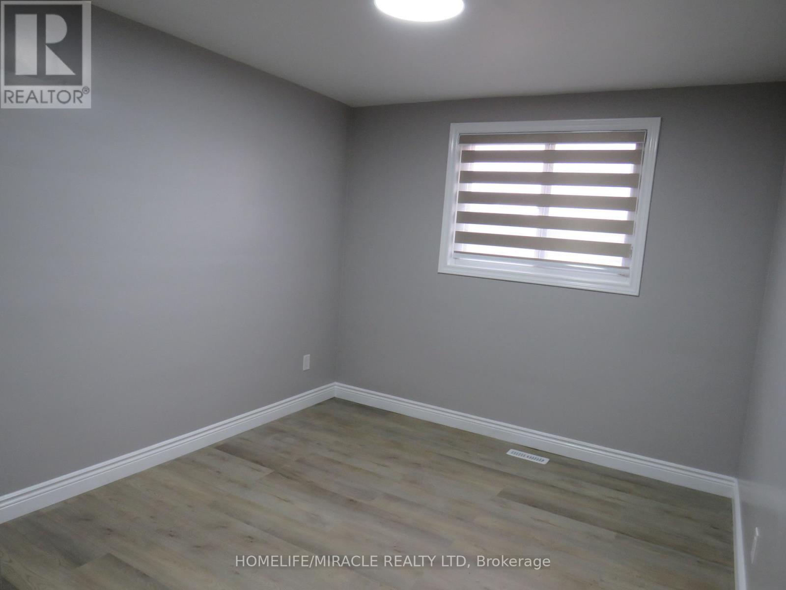 18 Rubydale Gardens, Toronto, ON - Indoor Photo Showing Other Room