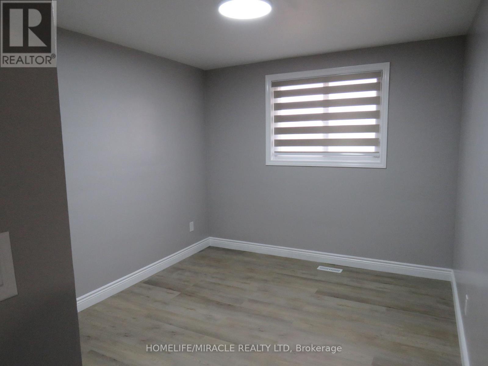 18 Rubydale Gardens, Toronto, ON - Indoor Photo Showing Other Room