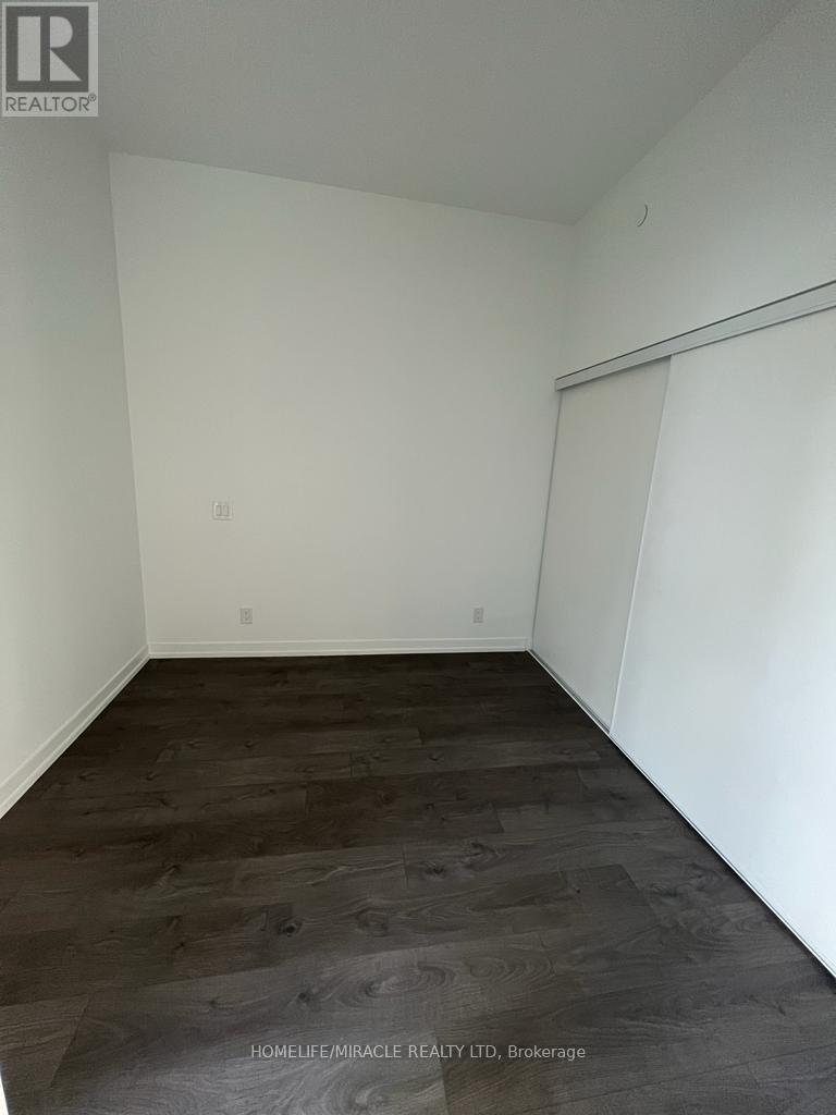 914 - 270 Dufferin Street, Toronto, ON - Indoor Photo Showing Other Room