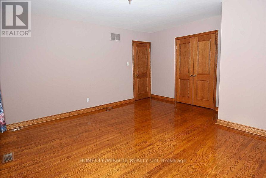 85 Harlow Crescent, Toronto, ON - Indoor Photo Showing Other Room