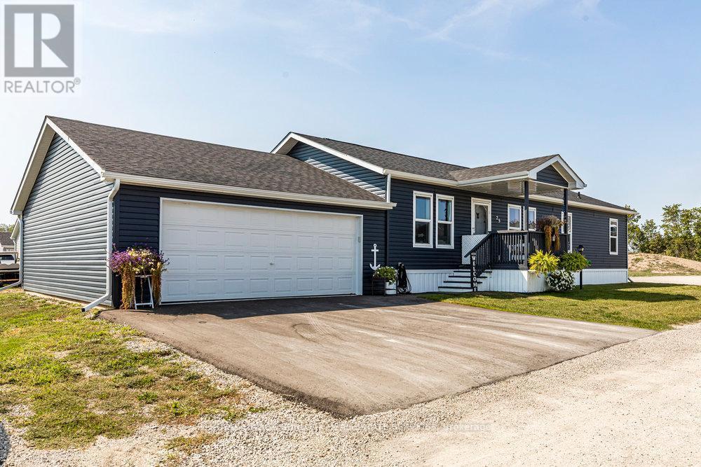 29 Hickory Hollow, Haldimand, ON - Outdoor