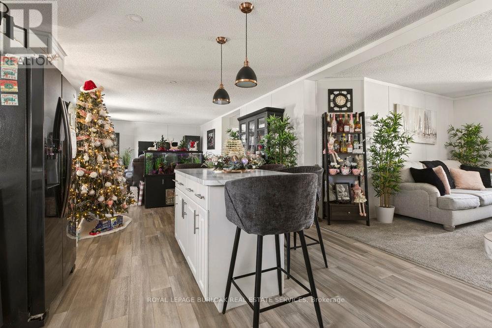 29 Hickory Hollow, Haldimand, ON - Indoor