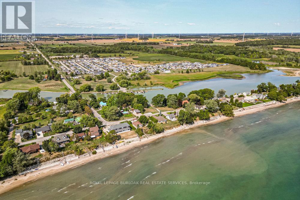 29 Hickory Hollow, Haldimand, ON - Outdoor With Body Of Water With View