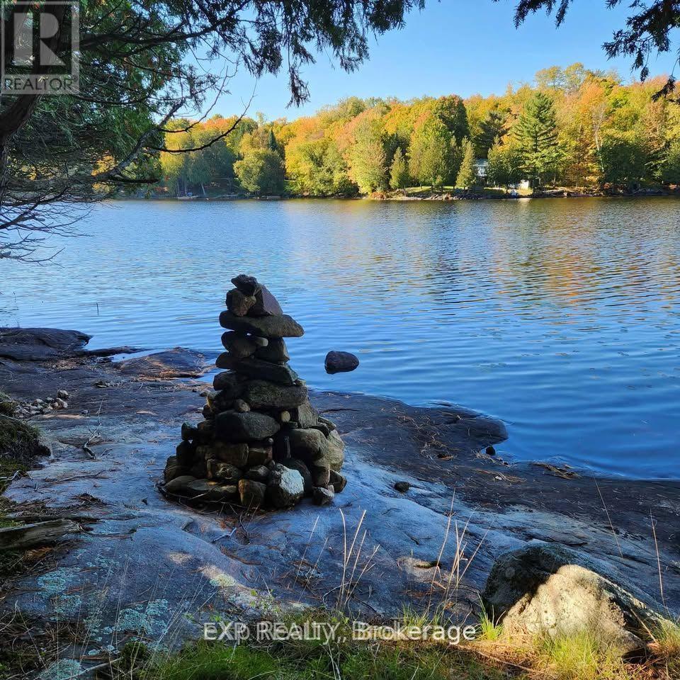 9 North Poverty Bay Road, Magnetawan, ON