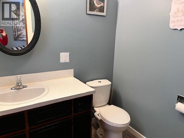 637 Willow Street, Quesnel, BC - Indoor Photo Showing Bathroom