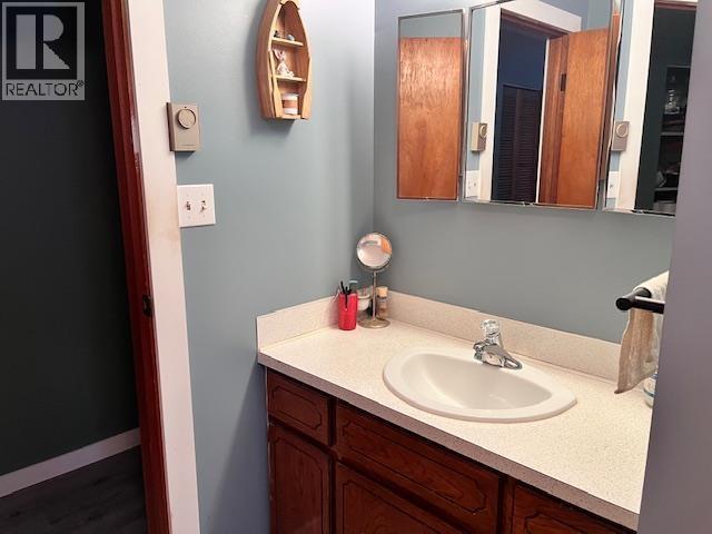 637 Willow Street, Quesnel, BC - Indoor Photo Showing Bathroom