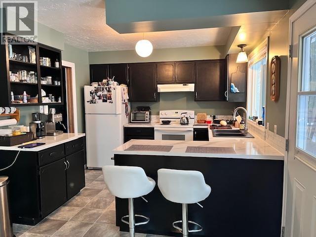 637 Willow Street, Quesnel, BC - Indoor Photo Showing Kitchen
