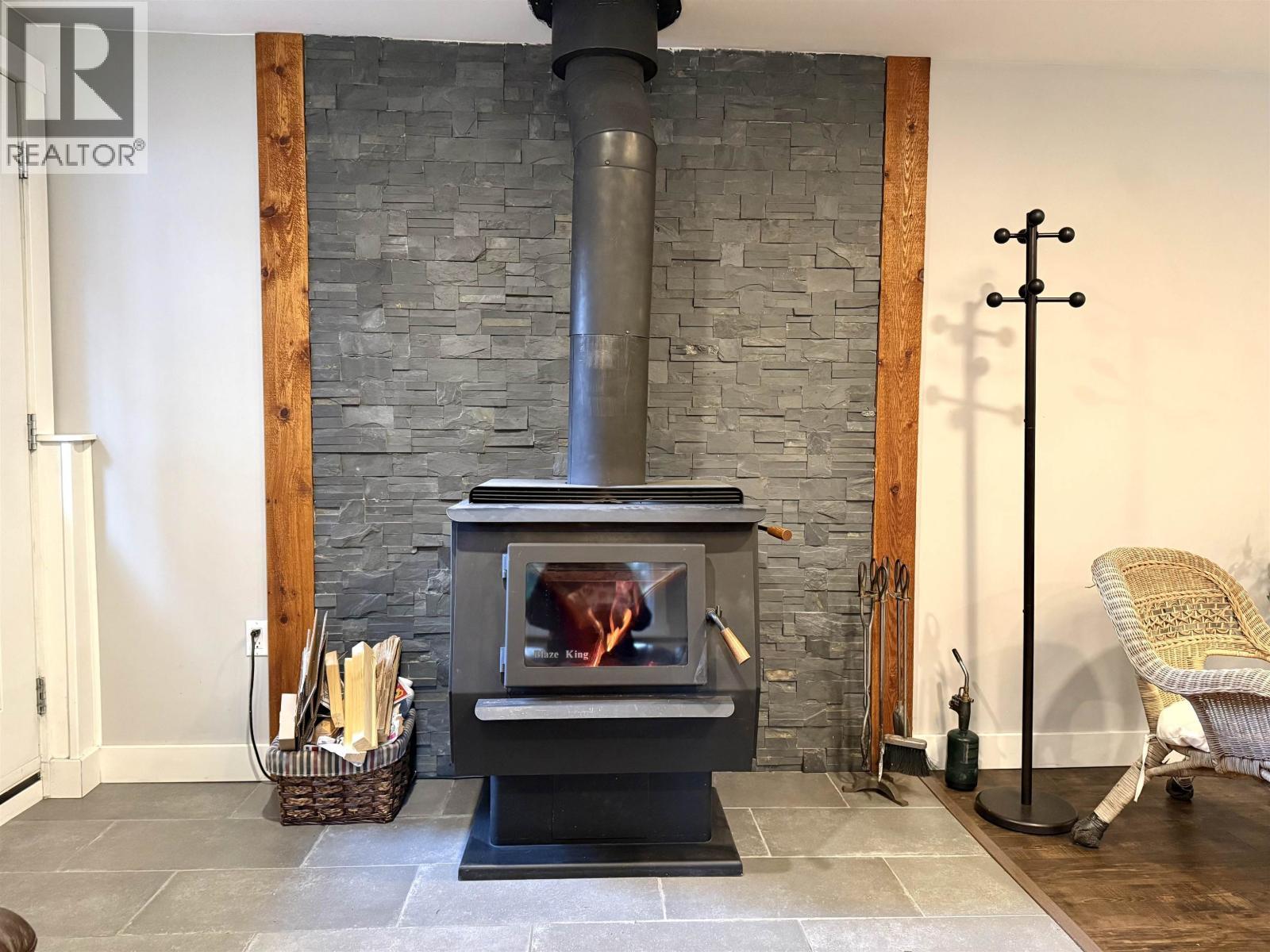 94 Coho Avenue, Kitimat, BC - Indoor Photo Showing Other Room