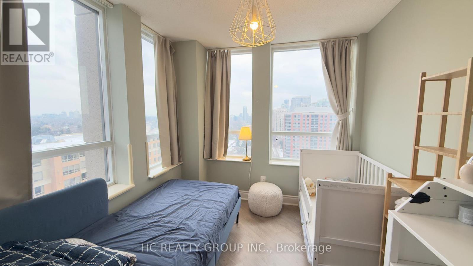 1424 - 15 Northtown Way, Toronto, ON - Indoor Photo Showing Bedroom