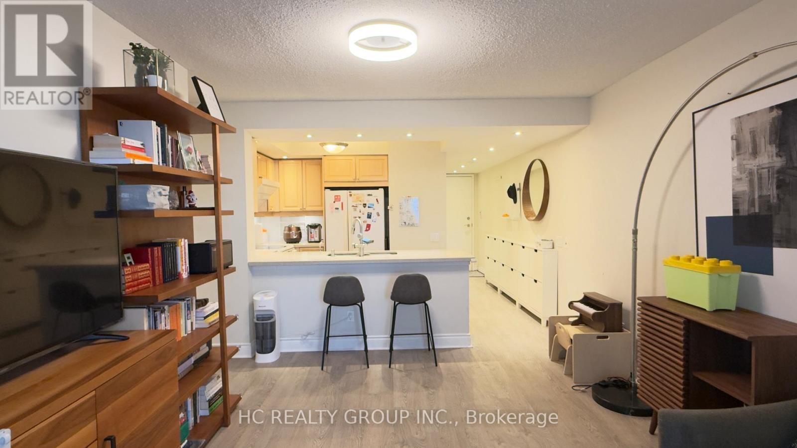 1424 - 15 Northtown Way, Toronto, ON - Indoor