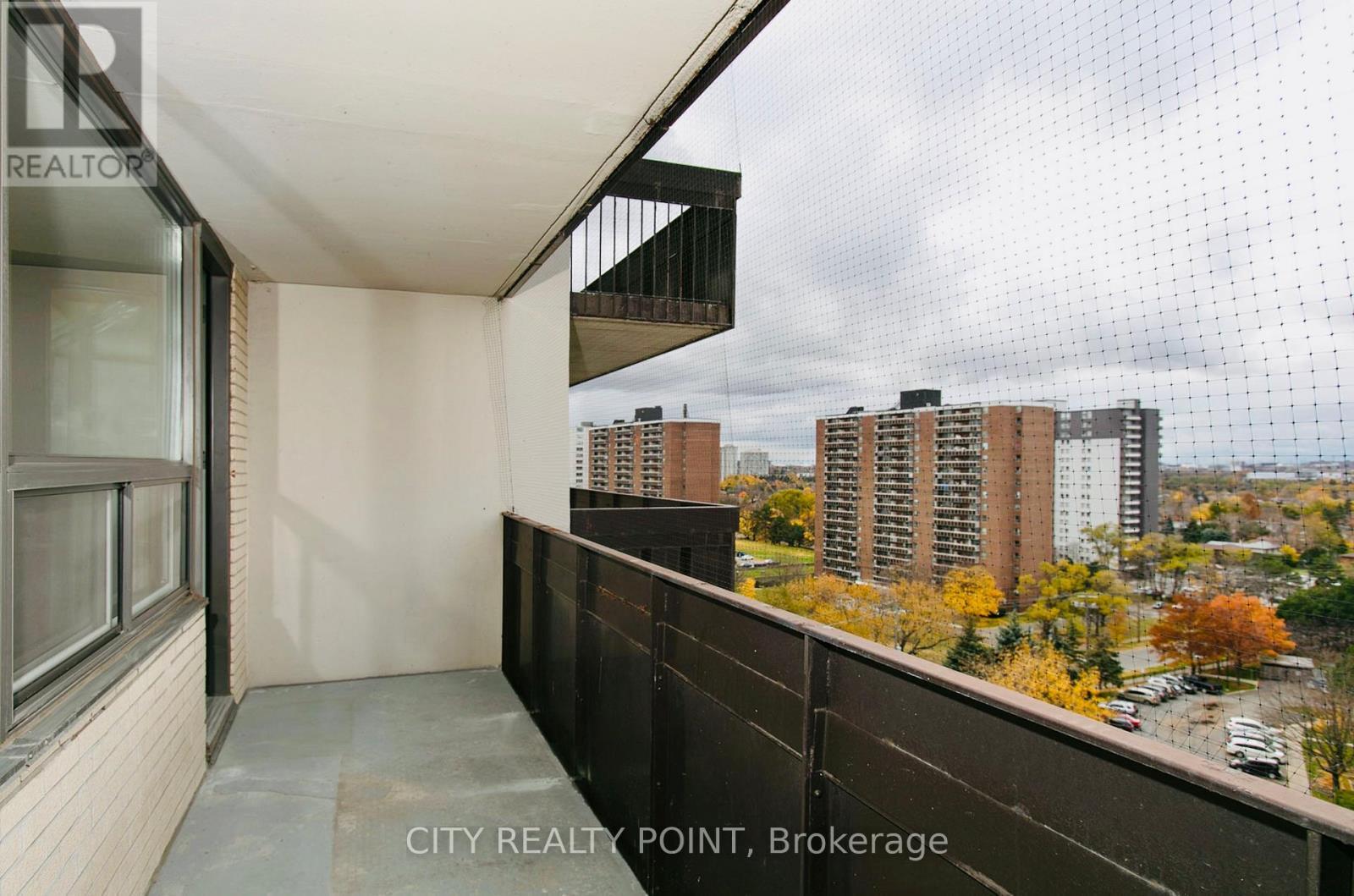 711 - 6200 Bathurst Street, Toronto, ON - Outdoor With Balcony With Exterior