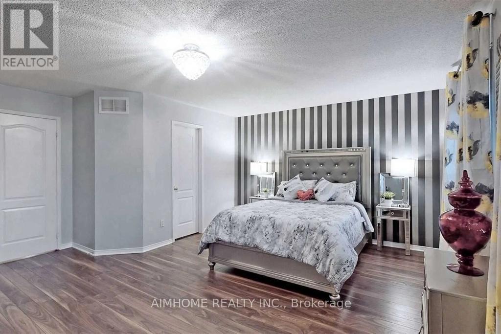 19 Hubbell Drive, Whitby, ON - Indoor Photo Showing Bedroom