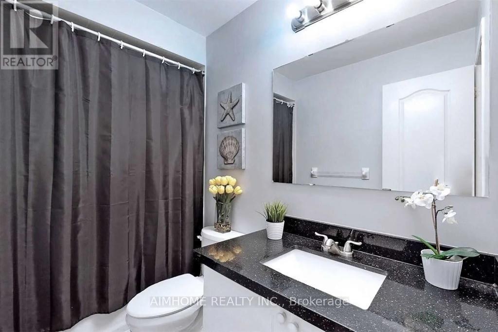 19 Hubbell Drive, Whitby, ON - Indoor Photo Showing Bathroom
