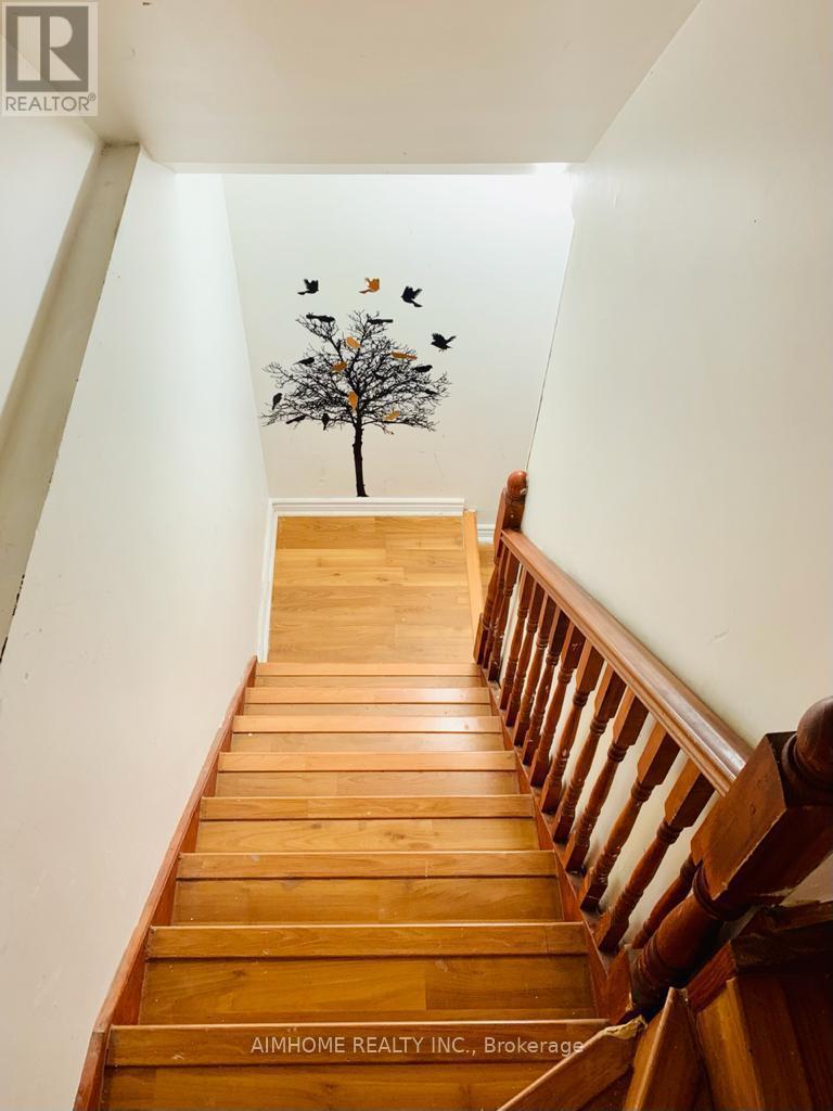 19 Hubbell Drive, Whitby, ON - Indoor Photo Showing Other Room