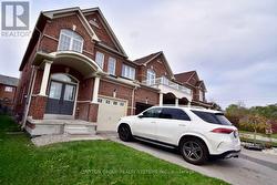 107 LARAMIE CRESCENT Vaughan, ON L6A 0P8