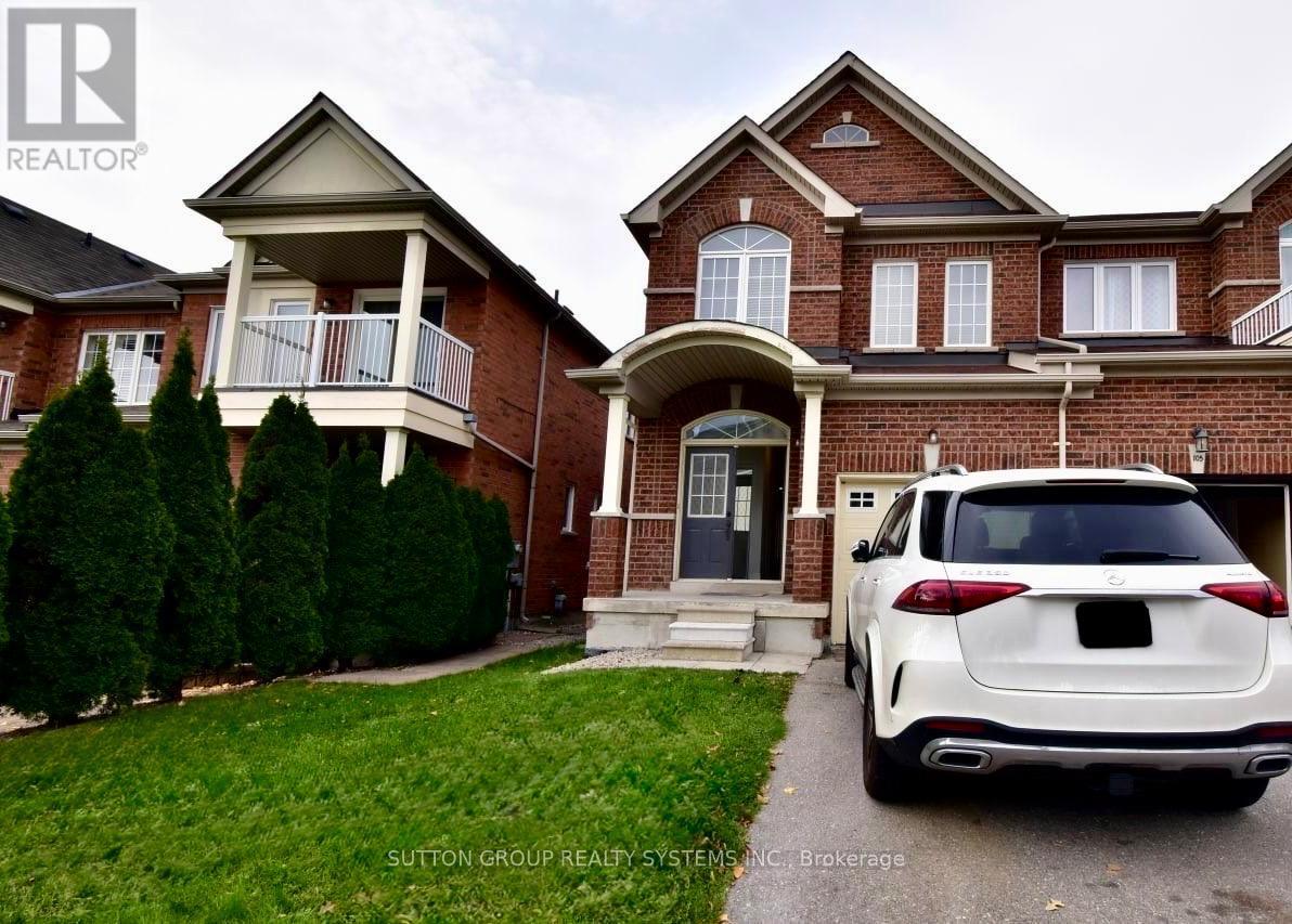 107 Laramie Crescent, Vaughan, ON - Outdoor With Facade