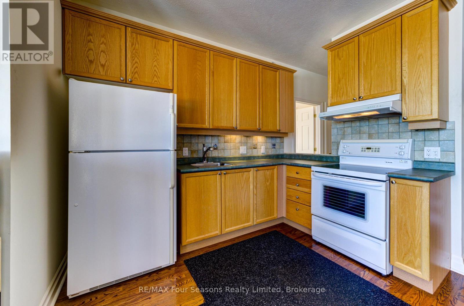 265617 25 Side Road, Meaford, ON - Indoor Photo Showing Kitchen