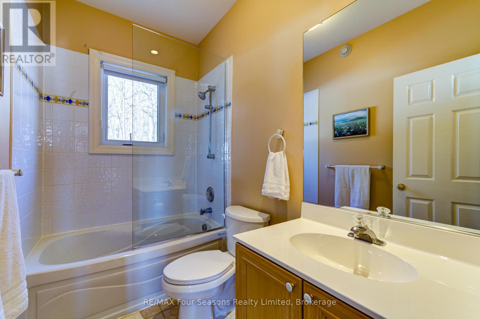 265617 25 Side Road, Meaford, ON - Indoor Photo Showing Bathroom