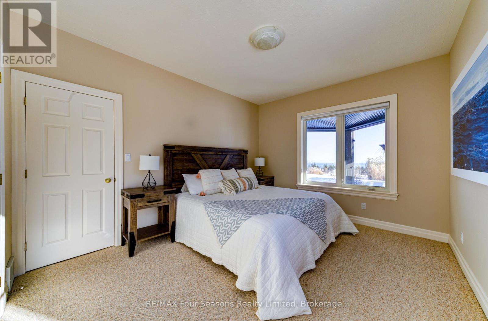 265617 25 Side Road, Meaford, ON - Indoor Photo Showing Bedroom