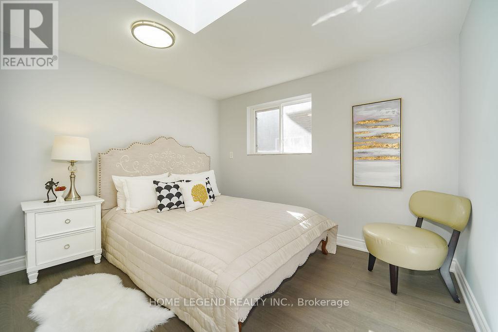 36 Pebblehill Square, Toronto, ON - Indoor Photo Showing Bedroom