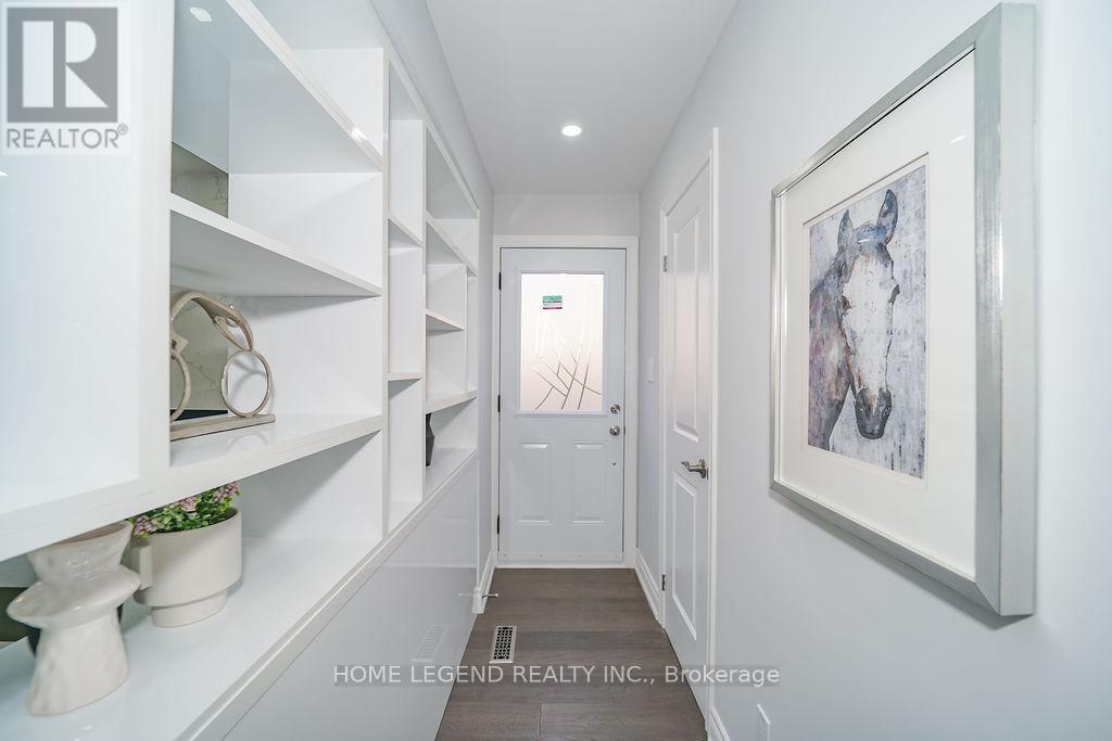 36 Pebblehill Square, Toronto, ON - Indoor Photo Showing Other Room