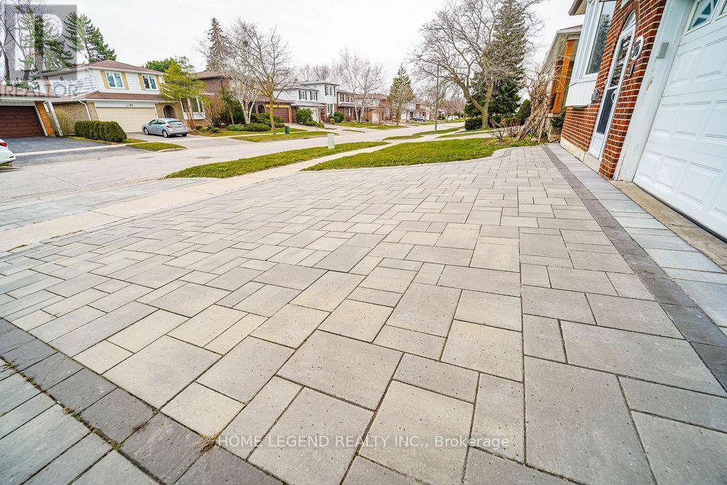 36 Pebblehill Square, Toronto, ON - Outdoor