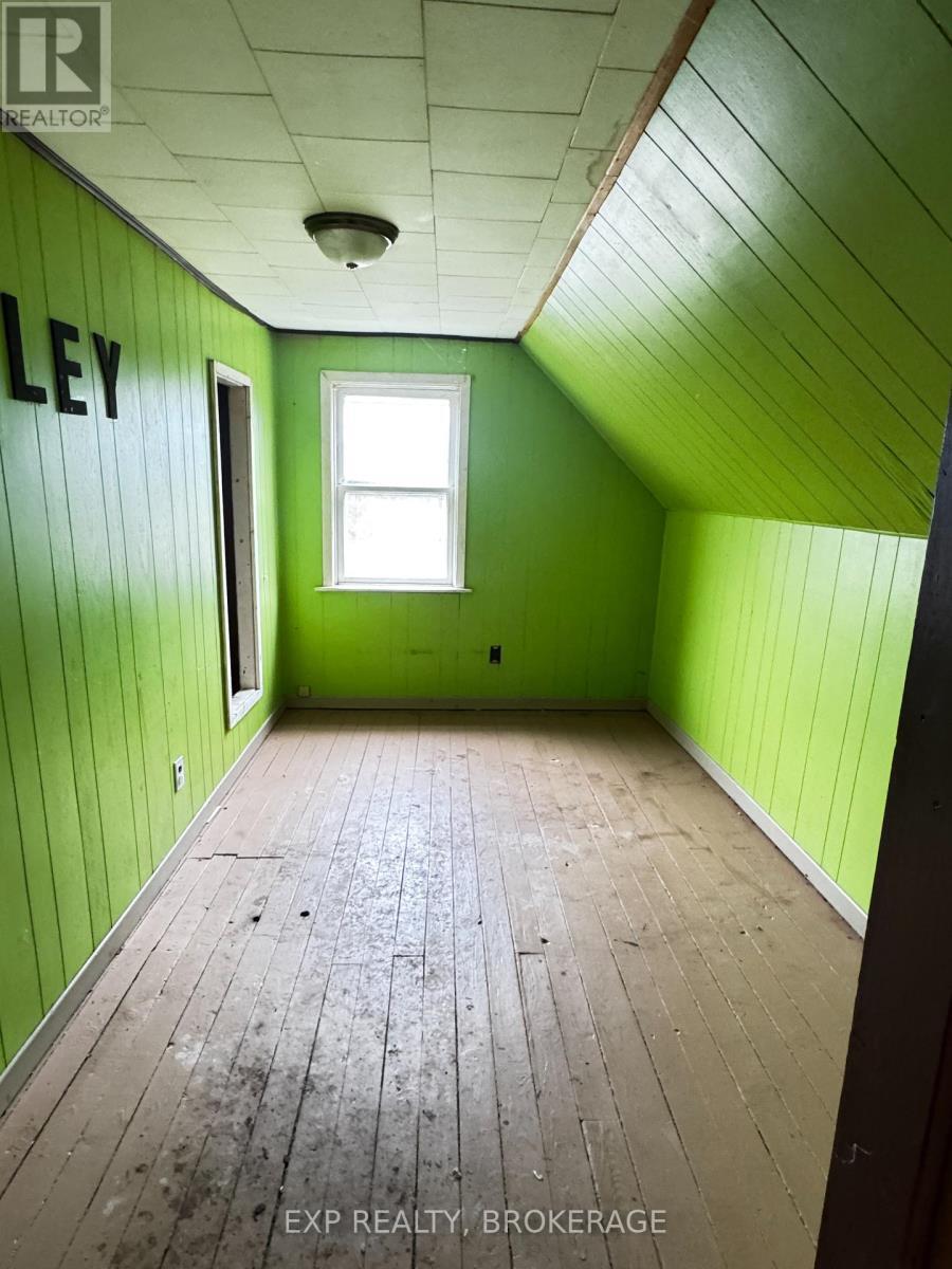 243 Hwy. #28 Highway, Addington Highlands (Addington Highlands), ON - Indoor Photo Showing Other Room