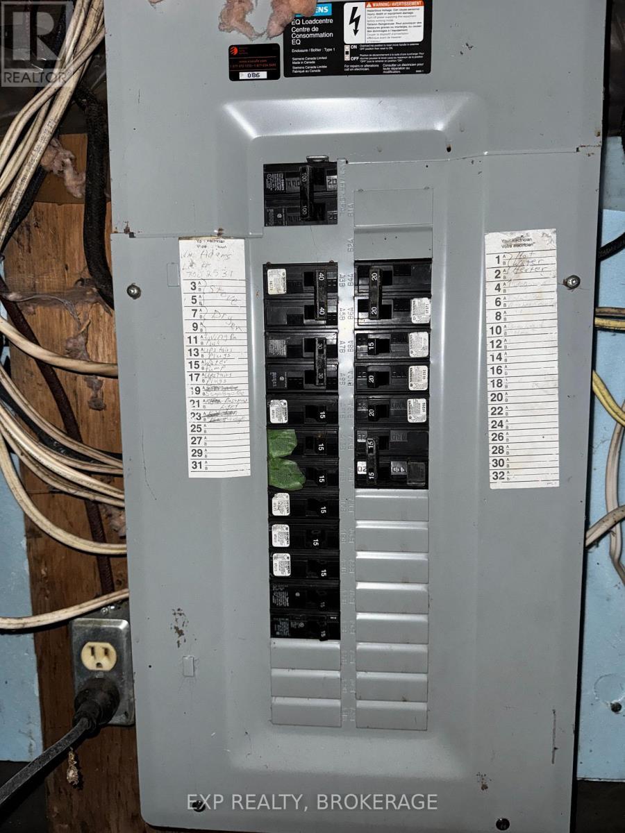 243 Hwy. #28 Highway, Addington Highlands (Addington Highlands), ON - Indoor Photo Showing Other Room