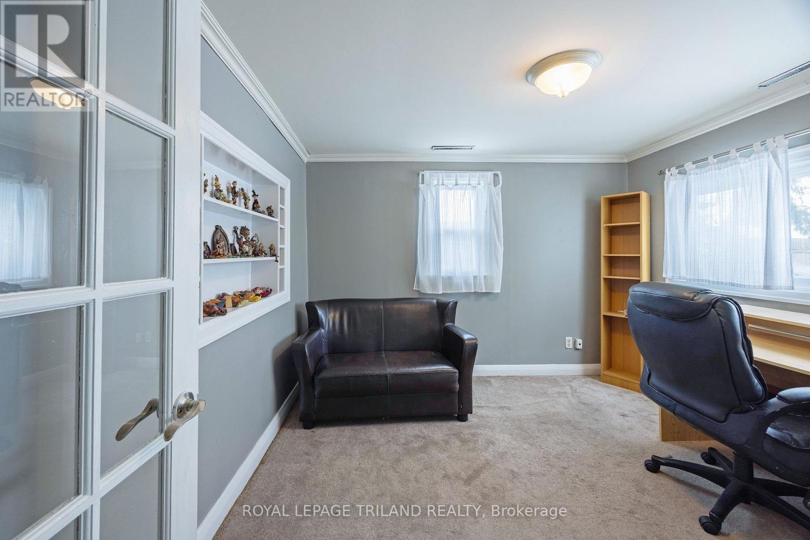 136 St George Street, Central Elgin (Lynhurst), ON - Indoor Photo Showing Office