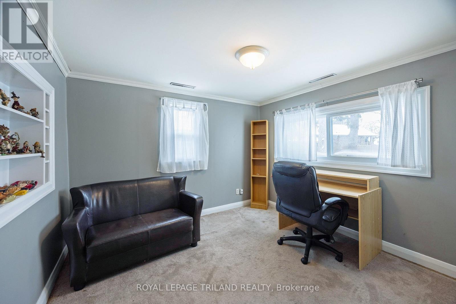 136 St George Street, Central Elgin (Lynhurst), ON - Indoor