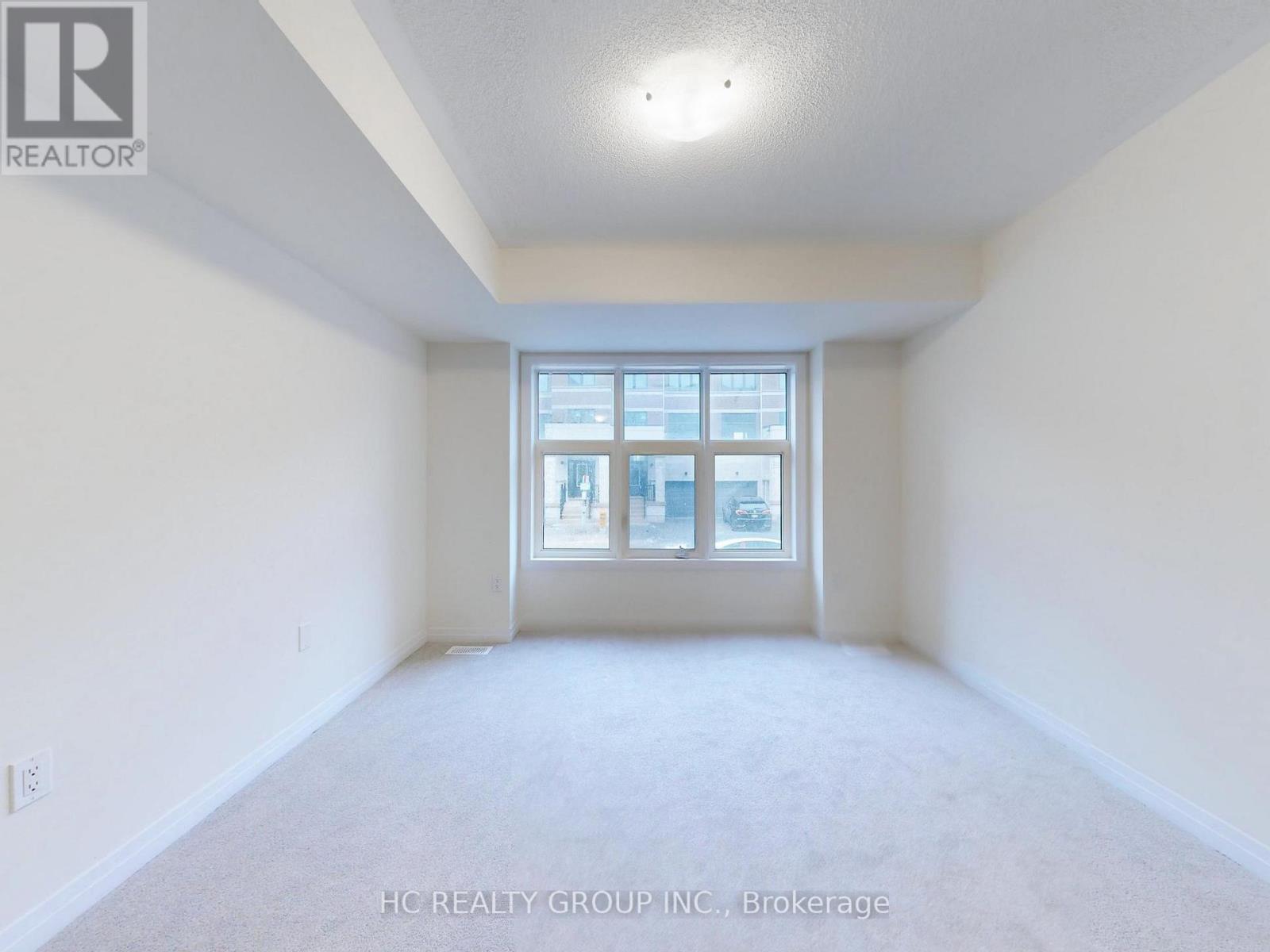 28 Millman Lane, Richmond Hill, ON - Indoor Photo Showing Other Room