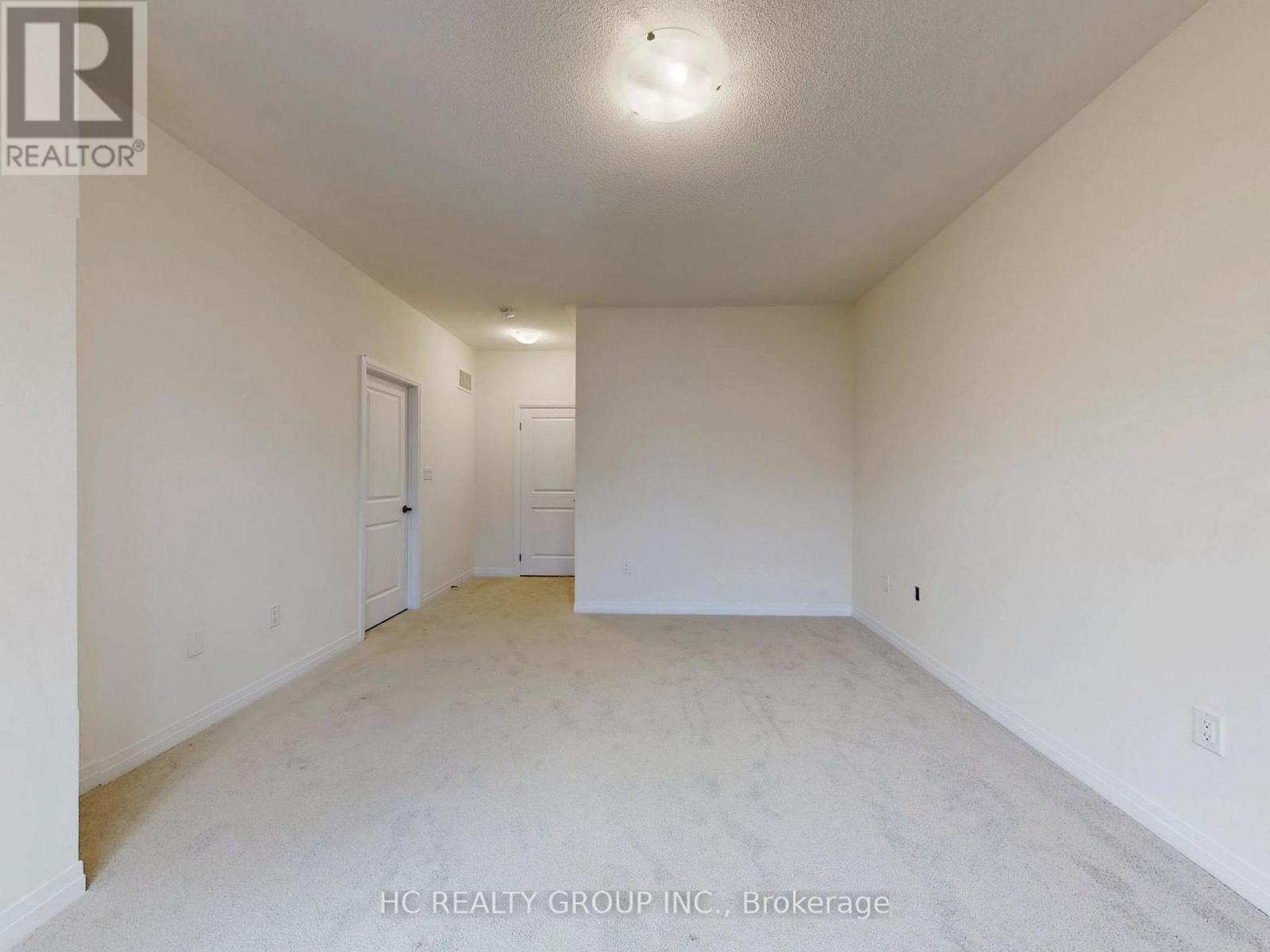 28 Millman Lane, Richmond Hill, ON - Indoor Photo Showing Other Room