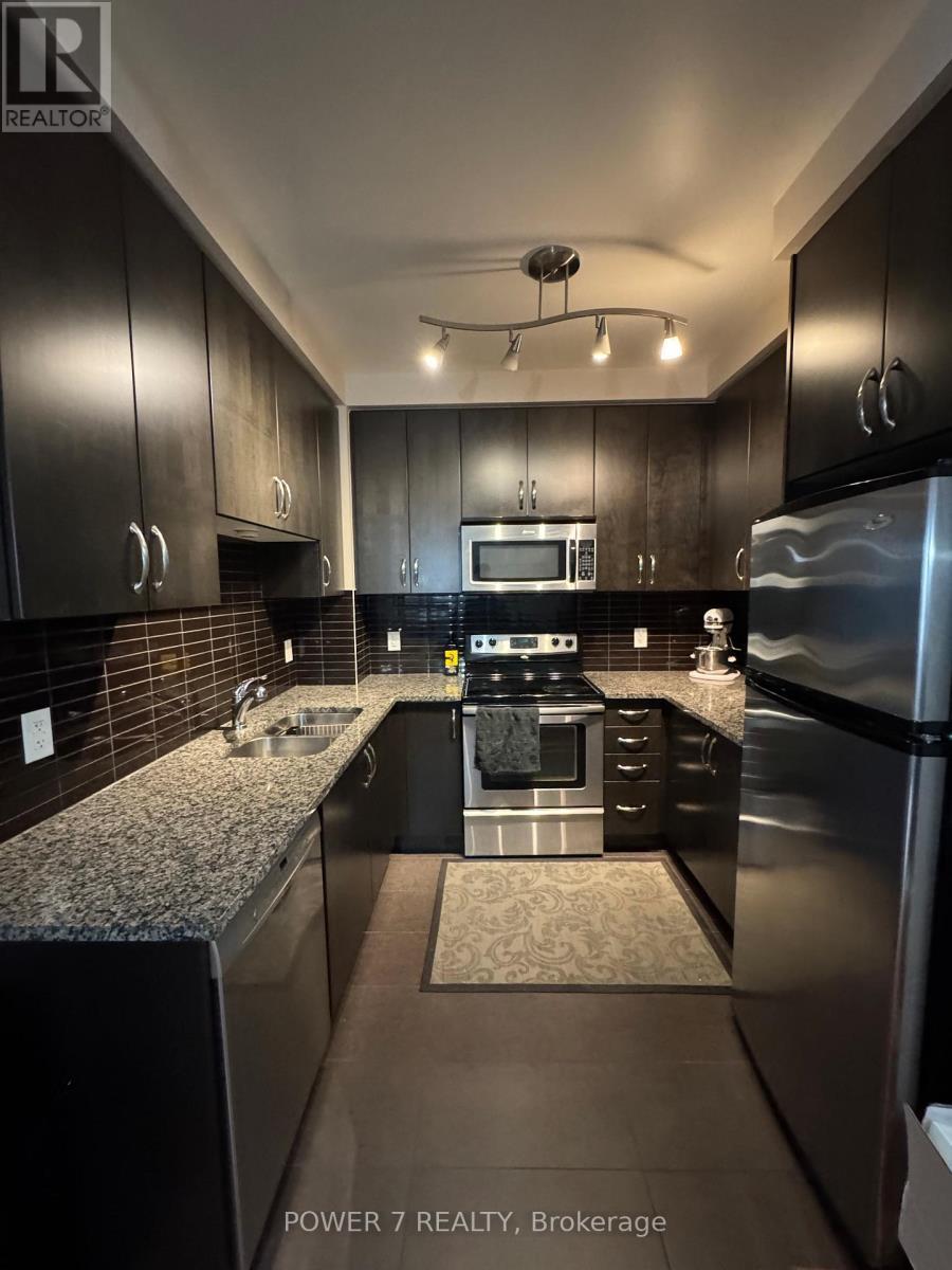 1615 - 9235 Jane Street, Vaughan, ON - Indoor Photo Showing Kitchen With Stainless Steel Kitchen With Double Sink With Upgraded Kitchen