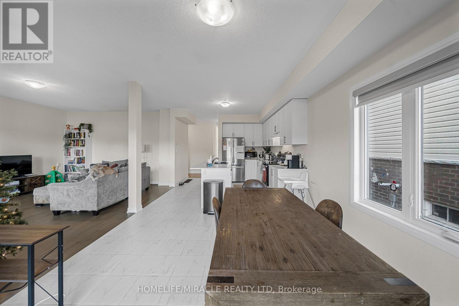 76 Oakmont Drive, Loyalist, ON - Indoor