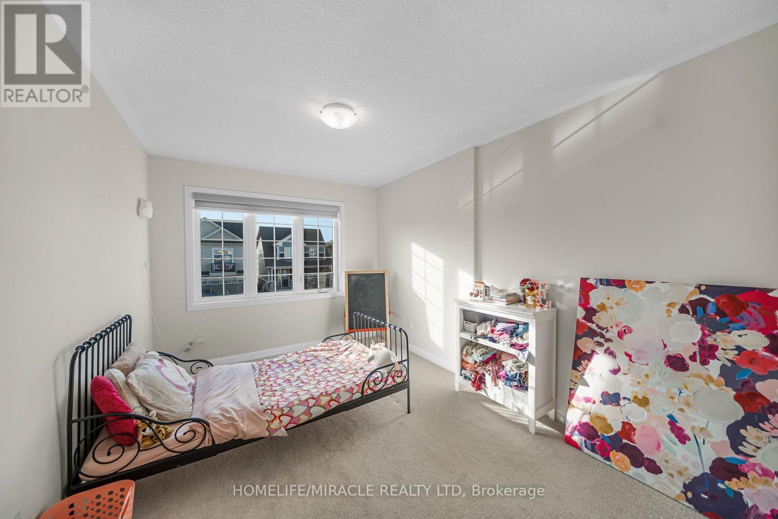 76 Oakmont Drive, Loyalist, ON - Indoor Photo Showing Bedroom