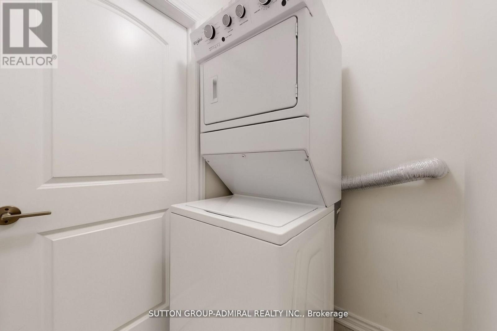 18 Copeman Avenue, Brantford, ON - Indoor Photo Showing Laundry Room