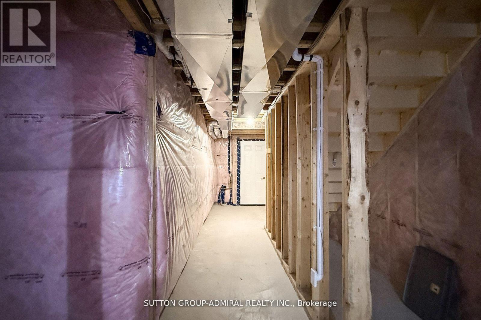 18 Copeman Avenue, Brantford, ON - Indoor