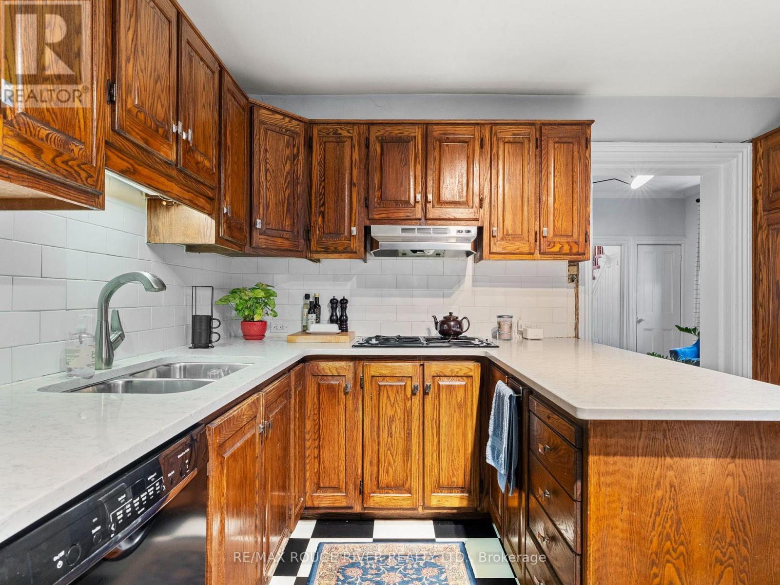 141 Walton Street, Port Hope, ON - Indoor Photo Showing Kitchen With Double Sink